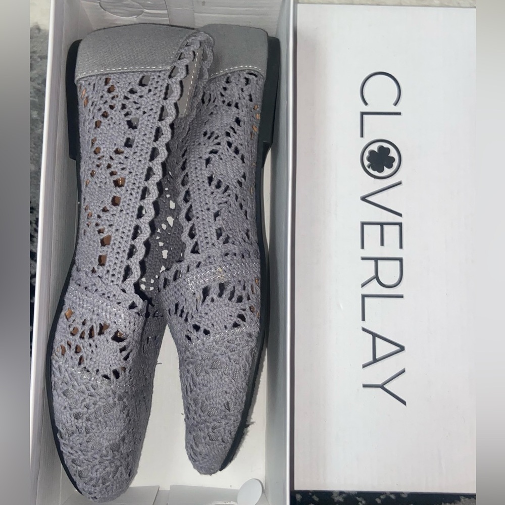 Women’s Gray Floral Slip ons / Shoes Size 8 1/2